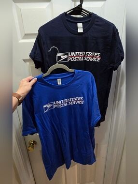 Logo Crew Neck T-Shirt, 2 Colors, 2 Sizes Available, Price Is For 1 Shirt